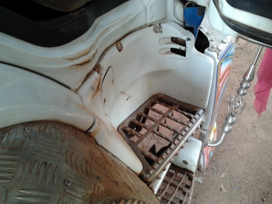 ขาย 10ล้อพ่วงแม่ลูกดั๊ม ISUZU DECA 270 EURO l (ยูโรวัน) แม่ปี46 กระดั๊มมิเนียม ลายสวยจัด พื้นดีไม่ผุ เครื่องเดิม เกียร์เดิม แห้งดี แรงไม่ตก ไม่หลวม ช่วงล่างสวยคัสซีดี ยางสวย10เส้น แอร์ หร้อม ภายในสวย คอนโซลครบ สะอาด หัวบางไม่ผุ ลูก2คานดั๊ม สามมิตรลอนเฉียง