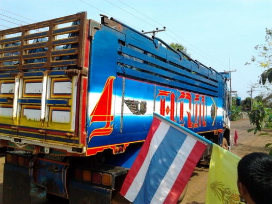 ขาย 10ล้อพ่วงแม่ลูกดั๊ม ISUZU DECA 270 EURO l (ยูโรวัน) แม่ปี46 กระดั๊มมิเนียม ลายสวยจัด พื้นดีไม่ผุ เครื่องเดิม เกียร์เดิม แห้งดี แรงไม่ตก ไม่หลวม ช่วงล่างสวยคัสซีดี ยางสวย10เส้น แอร์ หร้อม ภายในสวย คอนโซลครบ สะอาด หัวบางไม่ผุ ลูก2คานดั๊ม สามมิตรลอนเฉียง