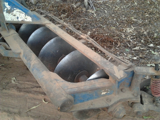 ***ขายแล้วครับขอบคุณ Truck2hand ขาย ขาย รถไถFORD 6600 T5 ตัวเต็ม 1เพลา สภาพดี แขนสวยไม่มีปะ ระบบไฮฯไม่เยิ้ม ทำงานดี มีโหลดนิดๆ พร้อมอุปกรณ์ 2 ชิ้น ใบดัน ผาน3 หรือ ผาน 5 เอกสารเล่มทะเบียน พร้อมใช้พร้อมลุยงาน ราคาต่อรองได้ครับ