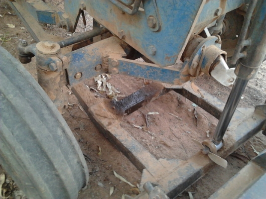 ***ขายแล้วครับขอบคุณ Truck2hand ขาย ขาย รถไถFORD 6600 T5 ตัวเต็ม 1เพลา สภาพดี แขนสวยไม่มีปะ ระบบไฮฯไม่เยิ้ม ทำงานดี มีโหลดนิดๆ พร้อมอุปกรณ์ 2 ชิ้น ใบดัน ผาน3 หรือ ผาน 5 เอกสารเล่มทะเบียน พร้อมใช้พร้อมลุยงาน ราคาต่อรองได้ครับ