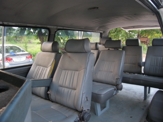 ขายรถตู้ TOYOTA ตามสภาพพร้อมใช้งาน