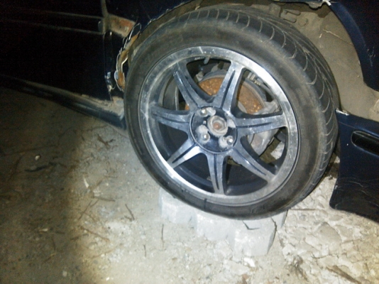 ขายล้อแม๊กเท่ๆสองวง  6000 ขอบ 17  4/100  4/114  4วง