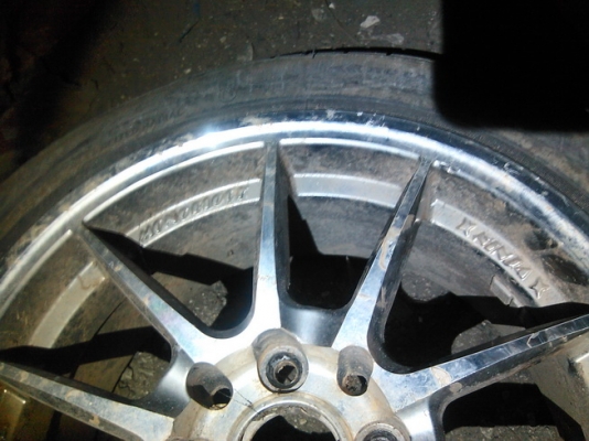 ขายแม๊กขอบ15 4/100 4/114 แมีกอย่างเดียวครับ4วง 5500