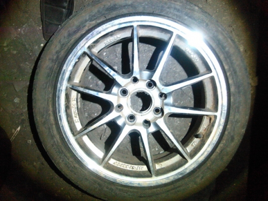 ขายแม๊กขอบ15 4/100 4/114 แมีกอย่างเดียวครับ4วง 5500