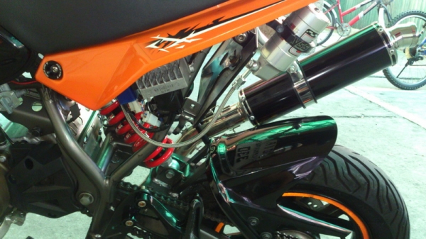 ขายดาวน์ NEW KSR แต่งสวย เครื่องเดิมๆ สนใจคุยก่อนได้ครับ ขายดาวน์ NEW KSR แต่งสวย เครื่องเดิมๆ สนใจคุยก่อนได้ครับ