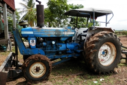 รถไถนาFORD 6600 เสื้อเรียบ ปั้มแบน ผาน7+ดันหน้า