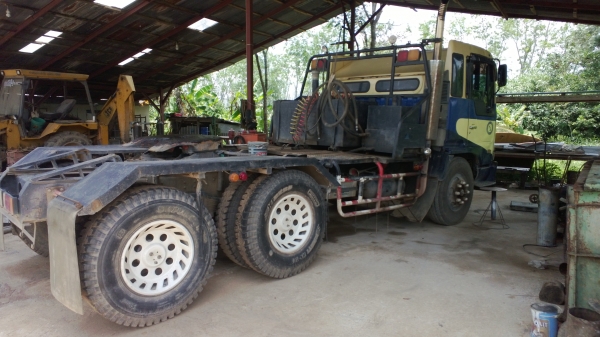 10ล้อหัวลากHINO หัว3ใบปัด260แรง รถสวยใช้ได้เดิมๆ 10ล้อหัวลากHINO หัว3ใบปัด260แรง รถสวยใช้ได้เดิมๆ