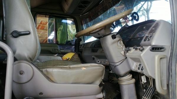 10ล้อหัวลากHINO หัว3ใบปัด260แรง รถสวยใช้ได้เดิมๆ 10ล้อหัวลากHINO หัว3ใบปัด260แรง รถสวยใช้ได้เดิมๆ