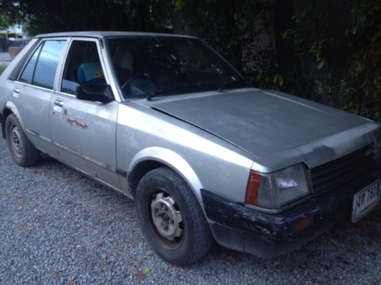 ขายmazda 323 5 ประตู รถแห้งๆ แก๊ส แอร์ ไม่ผุ