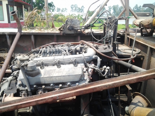 ขายด่วน..เรือดูดทราย เครื่องยนต์ฮีโน่ HINO EF V8 เครื่องยนต์ 550 แรงม้า ท่อดูด 8 นิ้ว ดูดแรง เต็มท่อ ๆ ได้ทรายมาก เกินคุ้ม.