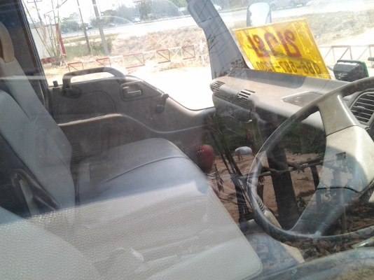 ขายด่วน..รถหกล้อ ISUZU NPR ปี 38 ติดเครน TADANO 2.5 ตัน รถสวย พร้อมใช้ มีทะเบียนครบ ราคาต่อรองได้.