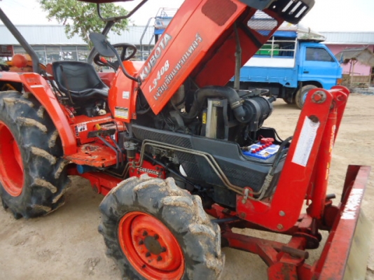 ขายด่วนรถไถคูโบต้าL3408พร้อมอุปกรณ์ ใบมีดดันดินหน้าและ ผานหลัง รถสภาพพร้อมใช้งาน เครื่องแน่นไม่มีเยิ