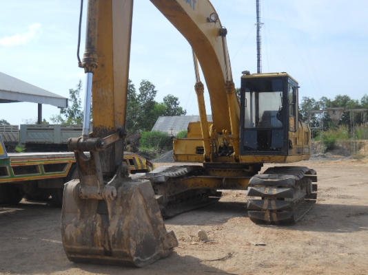ร้อนเงิน ขายด่วน/ราคาต่อรองได้ CAT EL200B พร้อมใช้งาน โซ่/โรลเลอร์/เครื่องแท้ ไม่โหลด คุณเรวัฒน์ 084-4261844