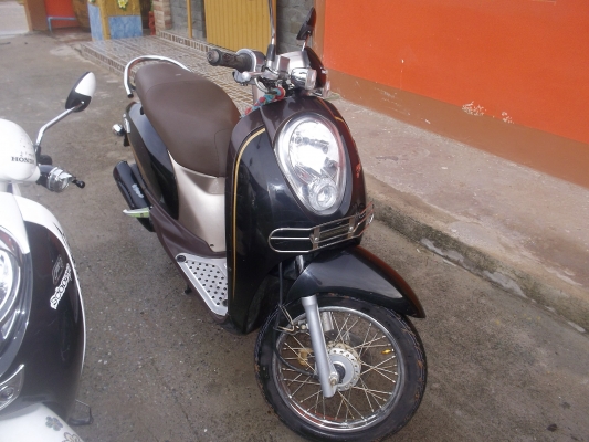 รถมอเตอร์ไซค์  scoopy i  จดทะเบียนปี2553
