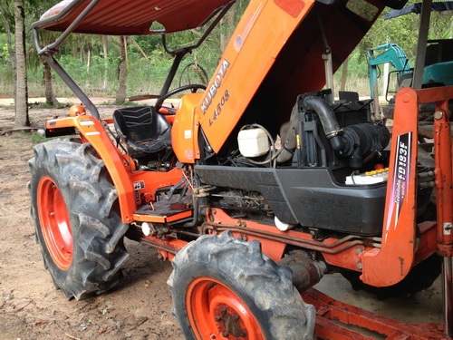 ขายรถไถ KUBOTA L4508 พร้อมอุปกรณ์ดันหน้าตราช้าง สวยเดิมๆ