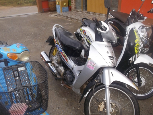 ขายมอเตอร์ไซค์เวฟ125