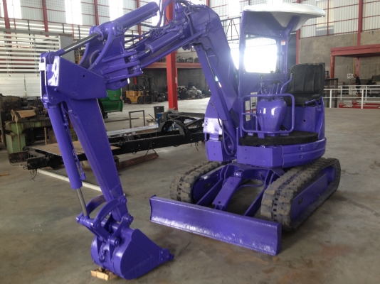 ขายแบคโฮ KOMATSU PC30 นำเข้าและจัดจำหน่ายโดย บริษัท ชัยเสรียานยนต์ จำกัด ติดต่อโดยตรงที่ 086-0801238 ทางบริษัทมีบริการเช่าเครื่องจักร รายวัน/รายเดือน ซ่อมบำรุงเครื่องจักร/รถบรรทุก ใกล้นิคมอุตสาหกรรมเกตุเวย์