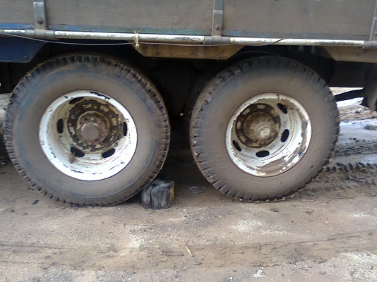 ขายสิบล้อหัวยาว 2 เพลา เครื่อง 6BD1 165HP สโลว์กลาง