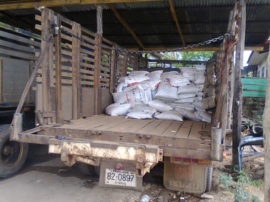 ขายสิบล้อหัวยาว 2 เพลา เครื่อง 6BD1 165HP สโลว์กลาง