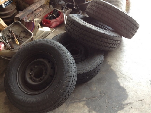 >>> ล้อกะทะ 6 รู พร้อมยาง <<<