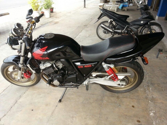 cb400 ปี94 ทะเบียนพร้อมโอน(กทม. เลขตอง) ภาษีไม่ขาดต่อ รถสวยเครื่องเยี่ยม
