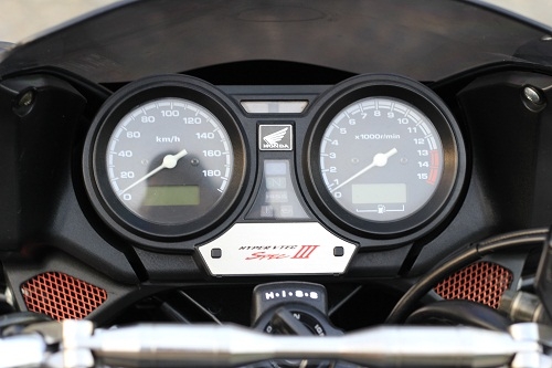 ขาย CB 400 TEC3 ปี2006 ทะเบียน ของแต่งเต็มคัน