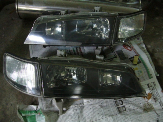 ขายไฟหน้าaccord 94-96 โคมดำ ราคา.4,000 tel.089-777-7697