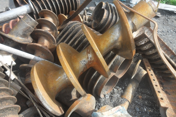 ขายเหมายกกอง ประมูลมาครั้งแรก กำไรนิดหน่อยก็ขายแล้วครับ แสตนเลส ทองแดง อลูมิเนียม เหล็ก เหล็กหล่อ น้ำหนักโดยประมาณ 75ตัน