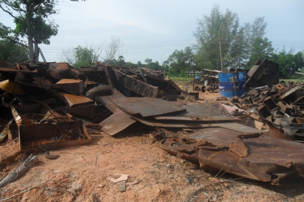 ขายเหมายกกอง ประมูลมาครั้งแรก กำไรนิดหน่อยก็ขายแล้วครับ แสตนเลส ทองแดง อลูมิเนียม เหล็ก เหล็กหล่อ น้ำหนักโดยประมาณ 75ตัน