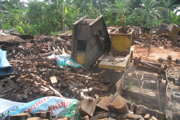 ขายเหมายกกอง ประมูลมาครั้งแรก กำไรนิดหน่อยก็ขายแล้วครับ แสตนเลส ทองแดง อลูมิเนียม เหล็ก เหล็กหล่อ น้ำหนักโดยประมาณ 75ตัน