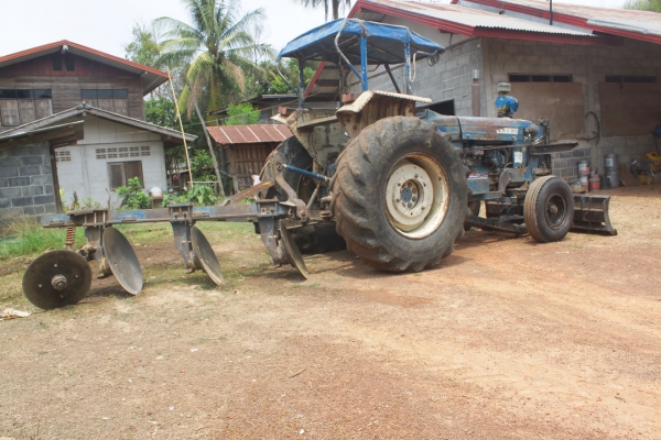 ขายรถแทรกเตอร์ FORD 75 แรงม้า