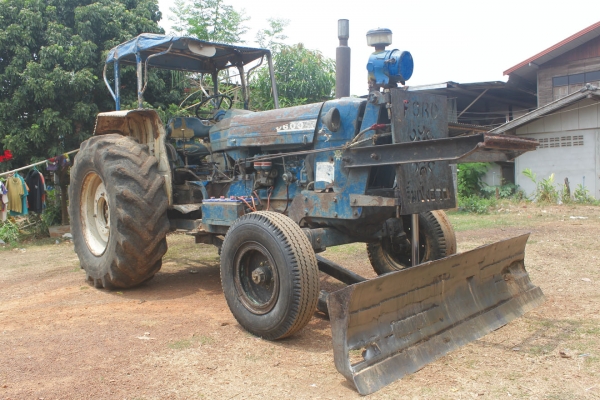ขายรถแทรกเตอร์ FORD 75 แรงม้า