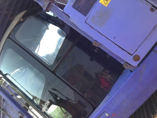 ขายรถแบคโฮ KOMATSU PC228USE-2 นำเข้าจากญี่ปุ่น รถปี2001 มีVDOให้ชมครับติดต่อ 081-2990958 ขายรถแบคโฮ KOMATSU PC228USE-2 นำเข้าจากญี่ปุ่น รถปี2001 มีVDOให้ชมครับติดต่อ 081-2990958