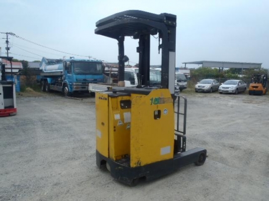 ขายฟอร์คลิฟต์  KOMUTSU  FB15-12 1.5 TON เกียร์ AT    เสายกสูง 4 M    ขอบคุณร้าน ซุปเปอร์ถูกครับ