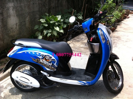 ขาย HONDA Scoopy i สีน้ำเงิน-ขาว รถ 2 เดือน ไมล์แท้ 5038 Km.