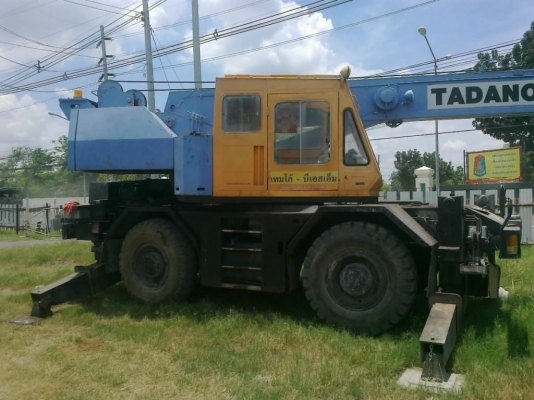 ขายรถเครน TADANO รุ่น M1 20 ตัน 3 ชัก ไม่มีเอกสาร สภาพพร้อมใช้
