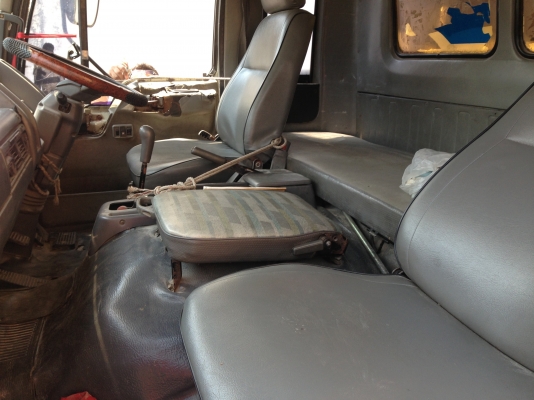 ขาย รถห้างแท้ 3H 195.   10 ล้อ 1 เพลา