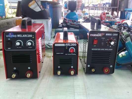 ขายตู้เชื่อมอินวอลเตอร์200-300แอมป์ชลบุรี