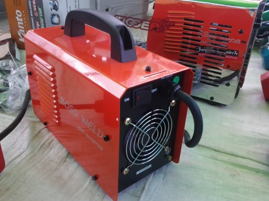 ขายตู้เชื่อมอินวอลเตอร์200-300แอมป์ชลบุรี