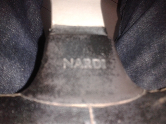 พวงมาลัยไม้MADE IN ITALY1200 บาท NARDI