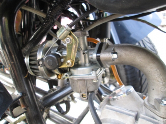 รหัส:12000953รถATVล้อแม็ก8ก้านท่อไอเสียคู่มีโช๊ค3อันมีเกียร์มีโช๊ค3อันมีเกียร์มีไมค์สภาพสวยรถเท่ห์พร้อมลุยเต็มที่