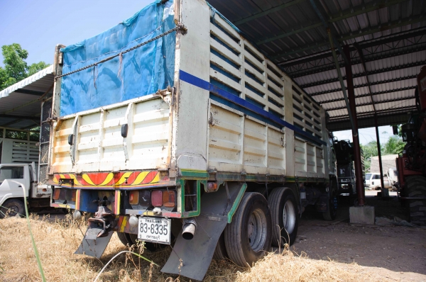 ขาย....รถสิบล้อ HINO MEGA 320 ยางใหม่ 10 เส้น