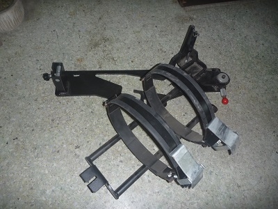 FORKLIFTแท่นยึดถังแก๊ส ขาเหล็กวางถังแก๊ส อุปกรณ์ตัววางถังแก๊ส LPG.Forklift 5,000.-