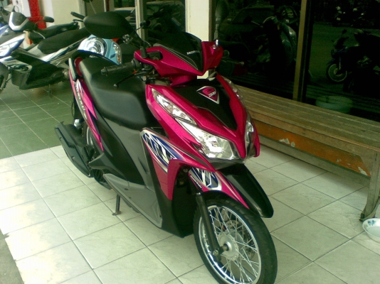 Click 125 i รุ่นใหม่ล่าสุด รถ 7 เดือน สวยวิ๊งขายถูกลดได้