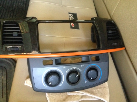 ขายหน้ากากวิทยุ. Toyota Vigo champ Smart Cab  3 ชิ้น