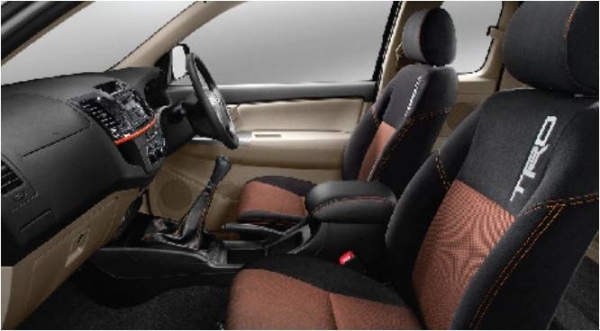 ขายหน้ากากวิทยุ. Toyota Vigo champ Smart Cab  3 ชิ้น