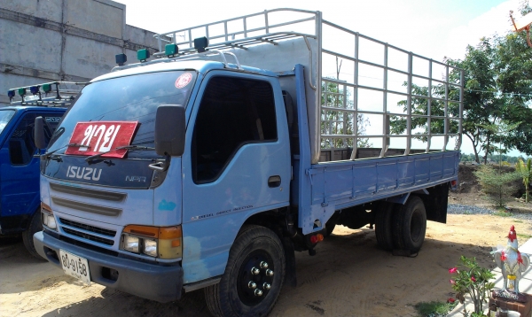 รถหกล้อ อีซูซุ ฝาดำ