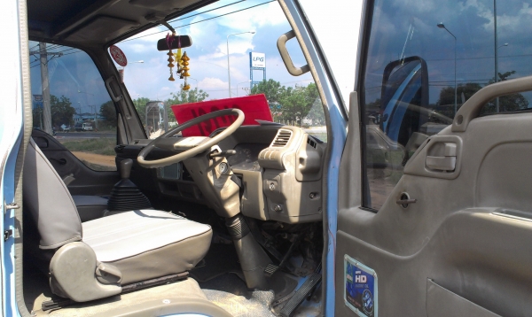 รถหกล้อ อีซูซุ ฝาดำ