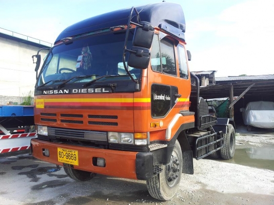 ขายหัวลาก 6 ล้อ  750,000 บาท