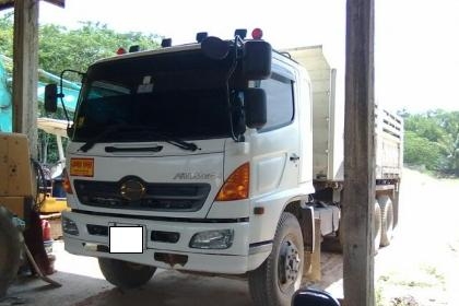 10ล้อดั้มHINO MEGA260 ปี48 ดั้มสามมิตรลอนเฉียง